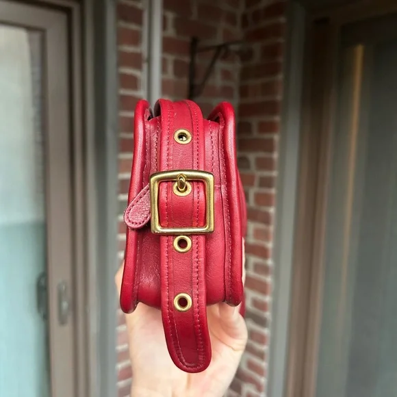 Vintage coach 9167 over counter camera bag crossbody red leather retro y2 legacy - Picture 3 of 14